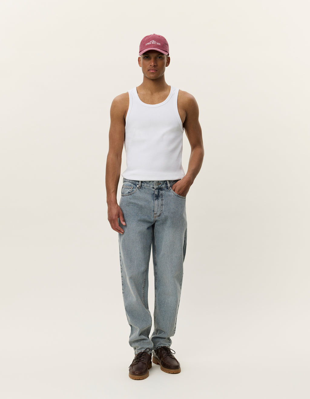 Ryder washed denim jeans / light indigo wash