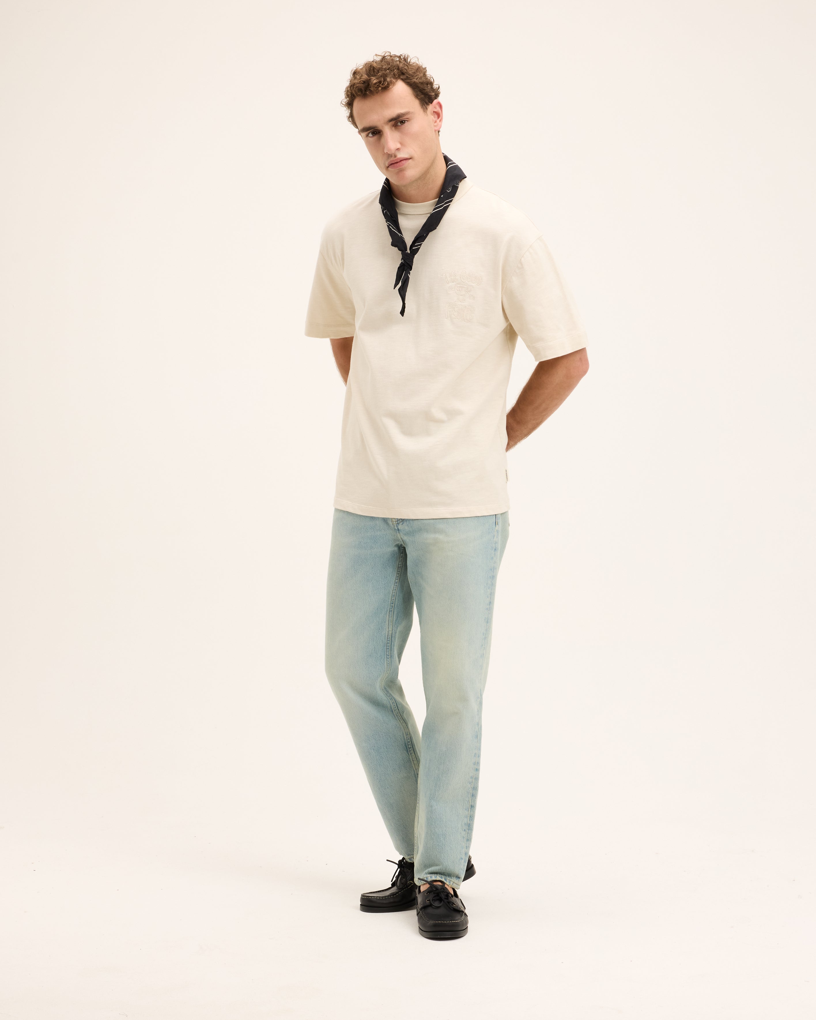 TROY / t-shirt/ sand