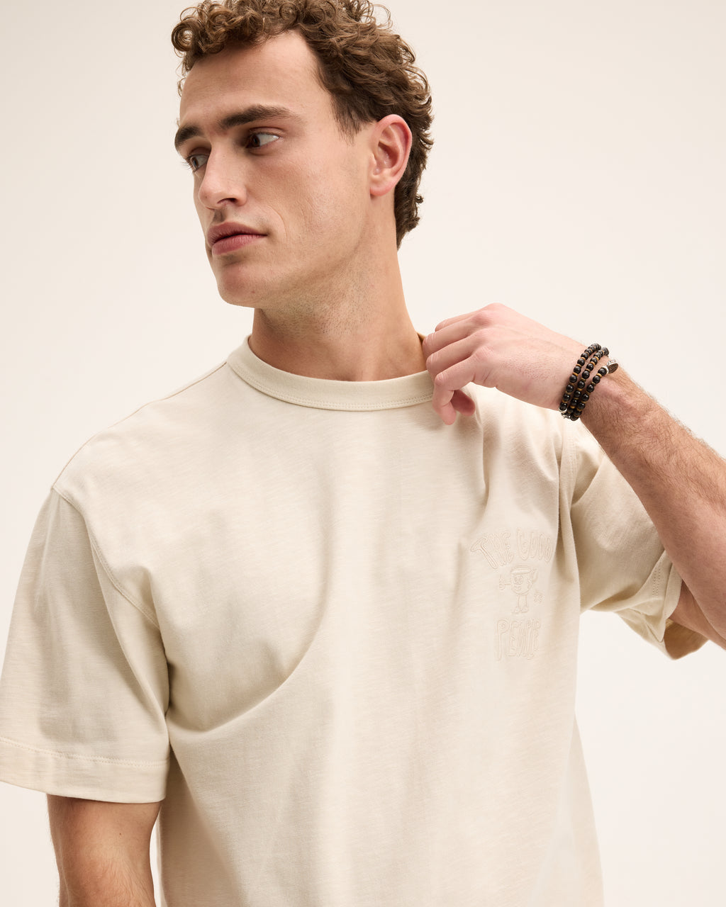 TROY / t-shirt/ sand