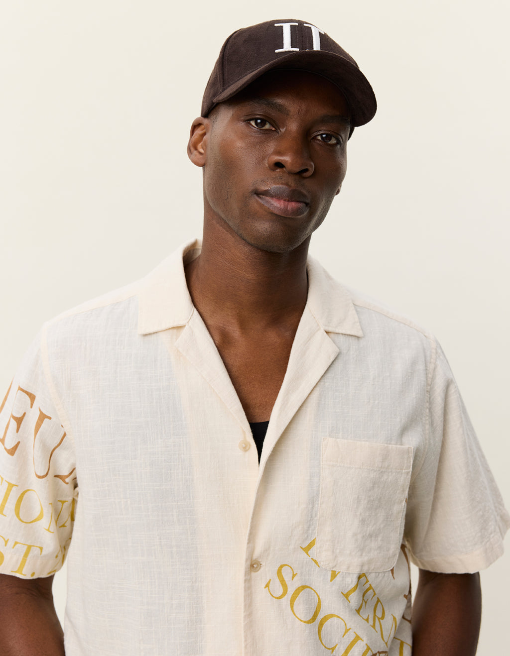 Les Deux / Lesley emblem SS shirt / Eggnog white