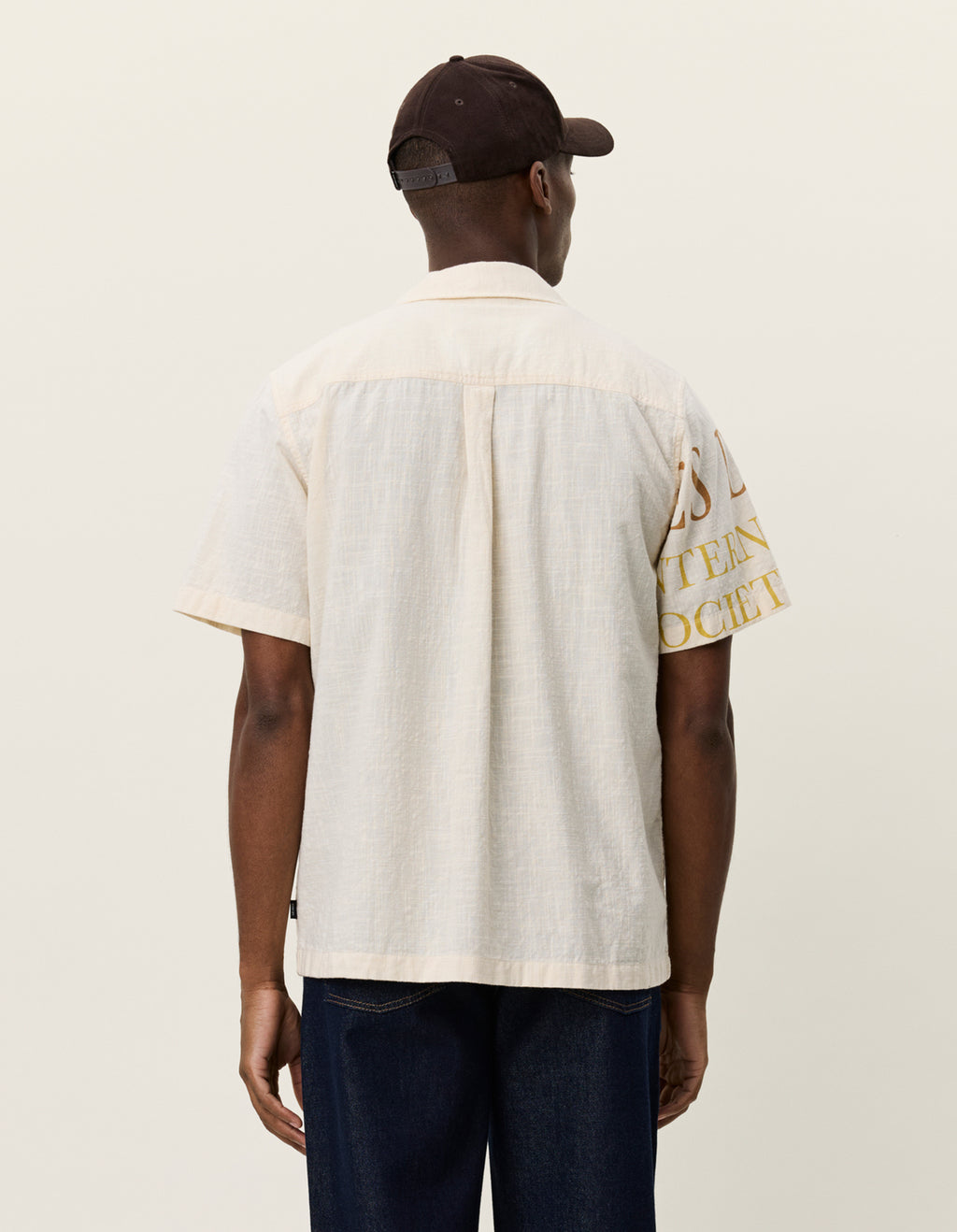 Les Deux / Lesley emblem SS shirt / Eggnog white