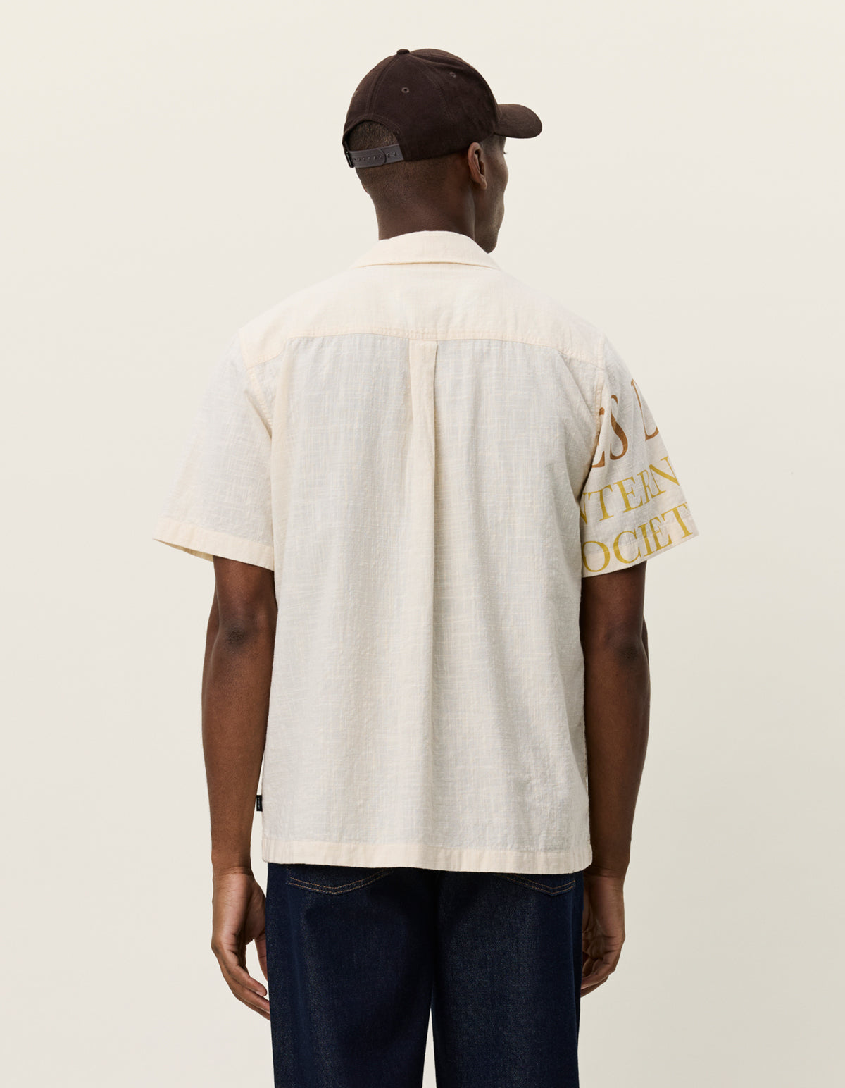 Les Deux / Lesley emblem SS shirt / Eggnog white